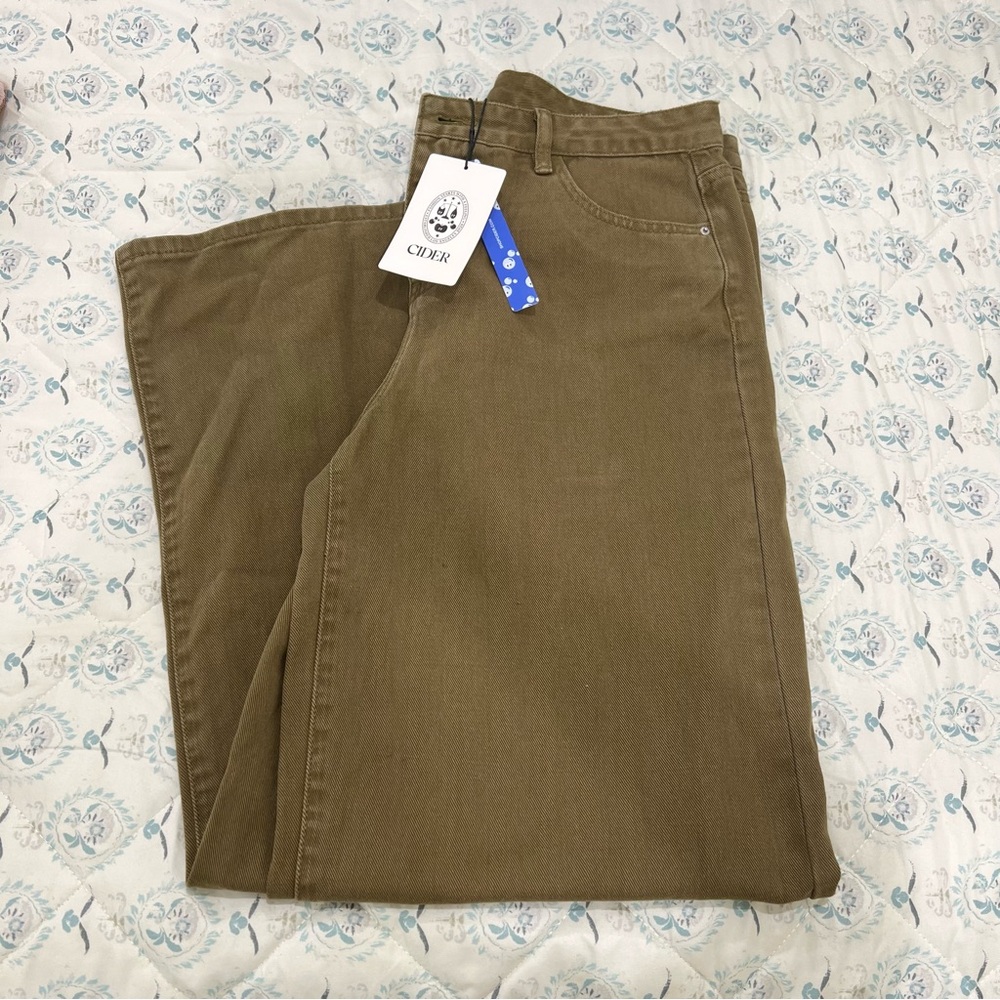 Women’s  Tan Pants